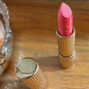 New Estee Lauder Coral Kiss Signature Lipstick L77  From the LOVE Collection
